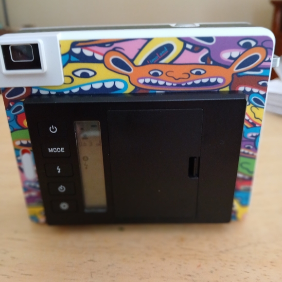 LEICA Sofort Instant Film Camera 2753 - Picture 5 of 16